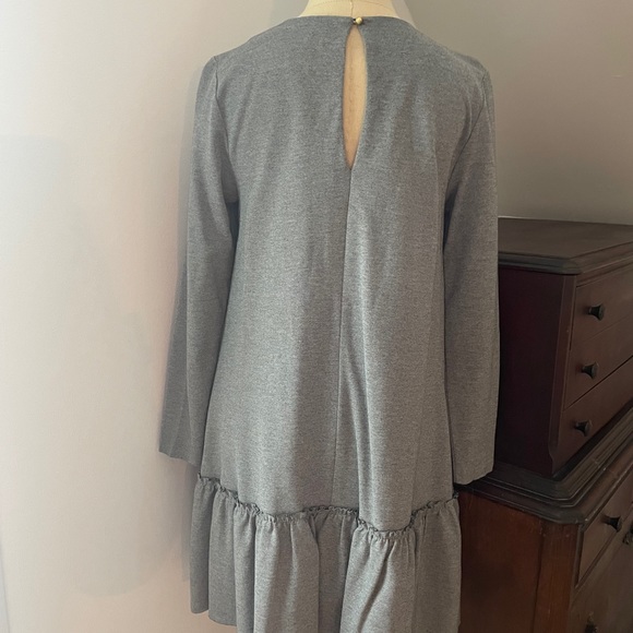 Banana Republic Women’s Grey Dress - Picture 5 of 6